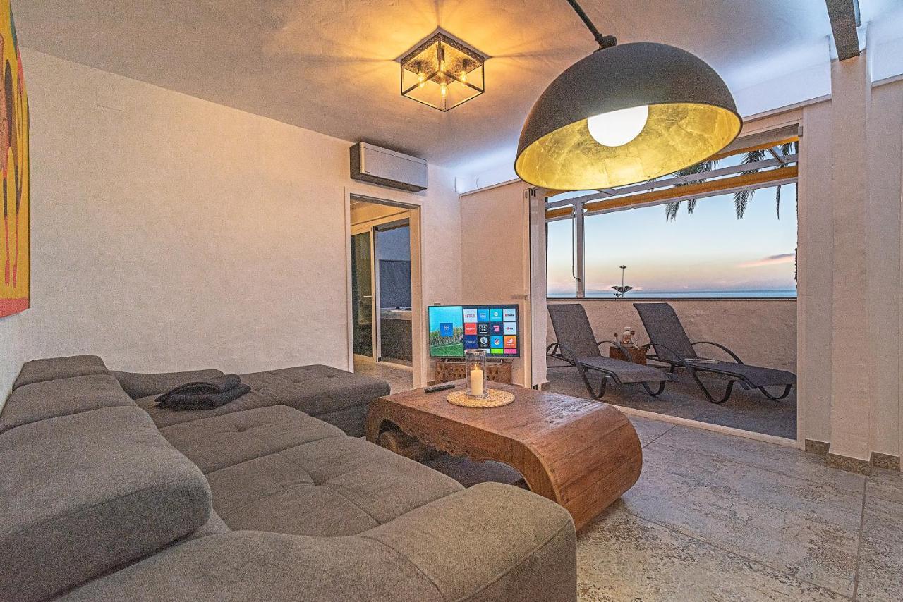 Mogan Luxury Apartment, Sea Views, Jacuzzi And Sauna. Extérieur photo